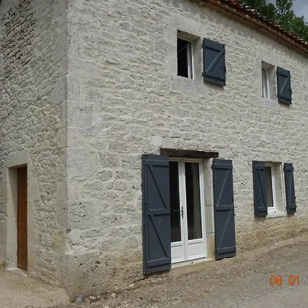 Le Fournil De Terrisse بيت للعطل